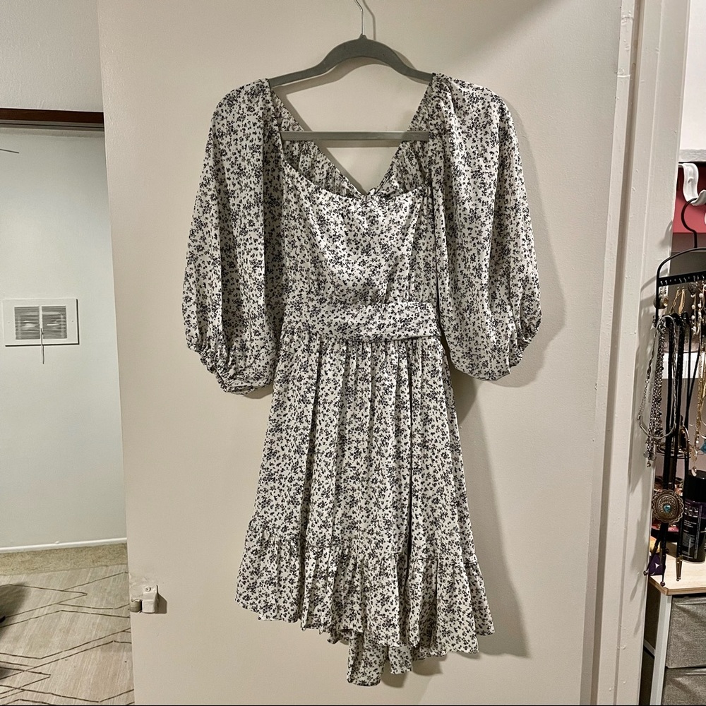 MOVING SALE! Floral Puff Sleeve Open Back Boutique Dress